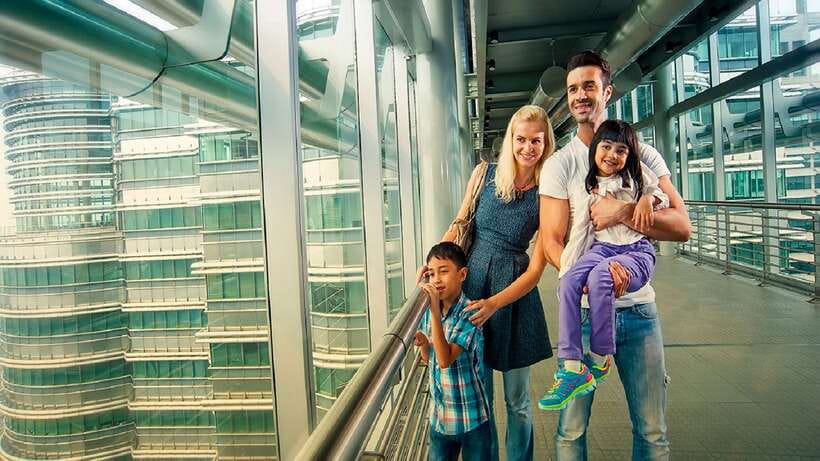 Kuala Lumpur: Half-Day Photo Tour with Petronas Twin Towers - Timing, food, and what to bring