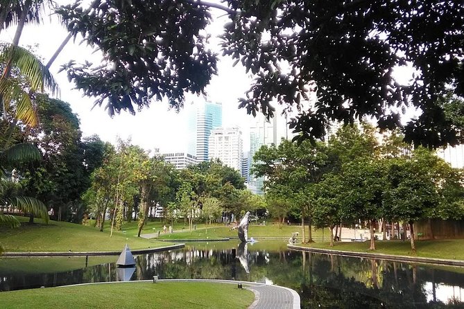 Kuala Lumpur InfoFun Walking Tour Experience - Central Market and the craft side of the city