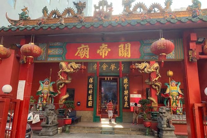 Kuala Lumpur InfoFun Walking Tour Experience - The morning route, mosque gardens, and Brickfields