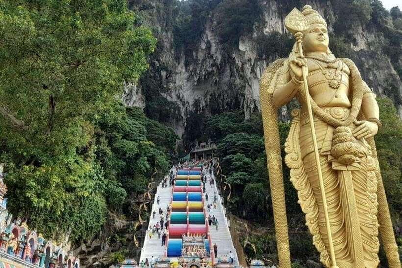 Kuala Lumpur: Kuala Gandah and Batu Caves Private Trip - Bathing, Feeding, and What Is Actually Included