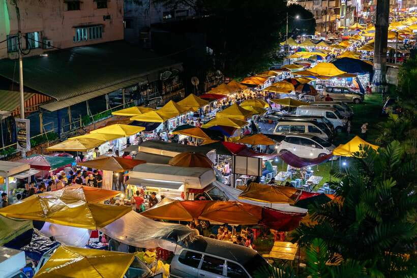 Kuala Lumpur: Local Street Food Night Tour - Timing, walking, and comfort