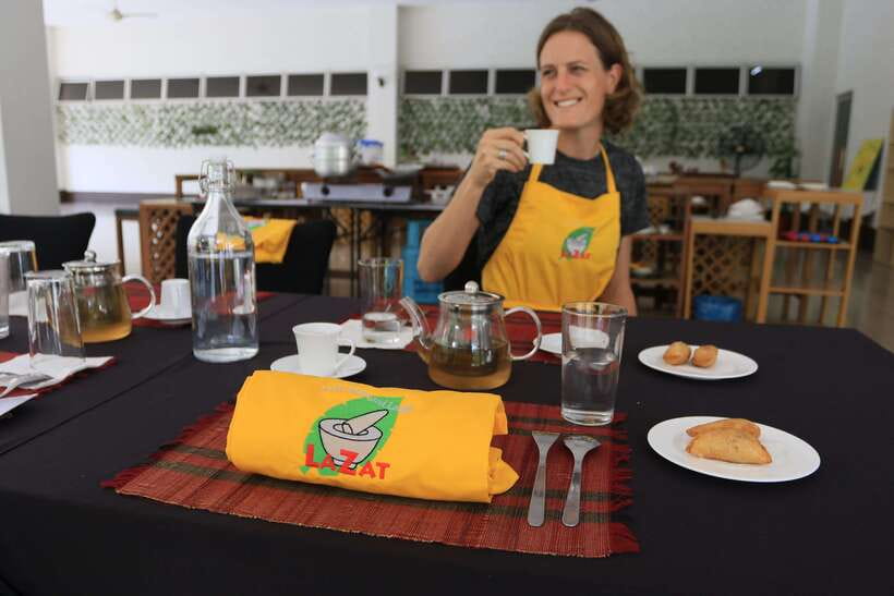 Kuala Lumpur: Malaysian Cooking Class with Market Tour - The transfer from the market to LaZat Cooking