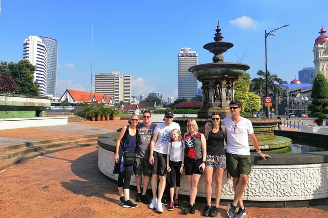 Kuala Lumpur Must-See Landmarks with Professional Tour Guide - The National Monument and the final lesson in independence