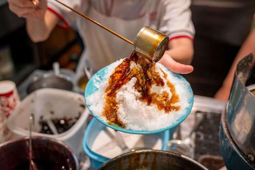 Kuala Lumpur: Nightlife Street Food Tour with 6 Tastings - Key points to know before you book