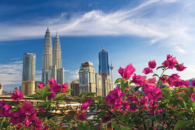 Kuala Lumpur Notable Landmarks & City Highlights Tour - Thean Hou Temple and Chinese Malaysian traditions