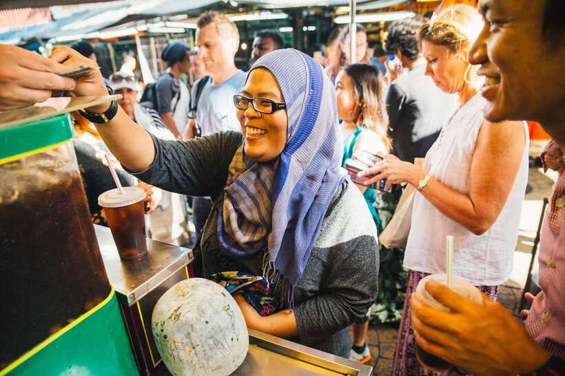 Kuala Lumpur: Private Food Tour – 10 Tastings with Locals - Pace, group size, and comfort
