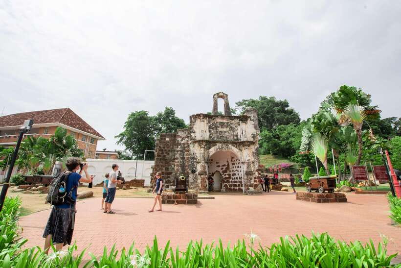 Kuala Lumpur: Private Malacca Night Tour w/Cruise & Trishaw - The two-hour road from Bukit Bintang