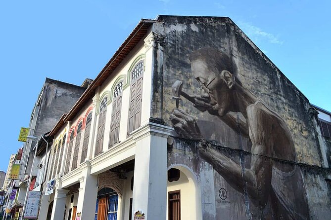 Kuala Lumpur's Nightlife Secrets and Street Food - Why this Chinatown night walk feels different