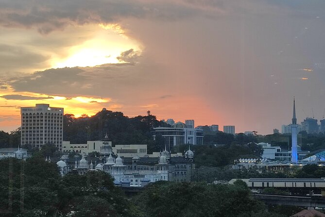 Kuala Lumpur's Nightlife Secrets and Street Food - The guide, group size, and walking pace