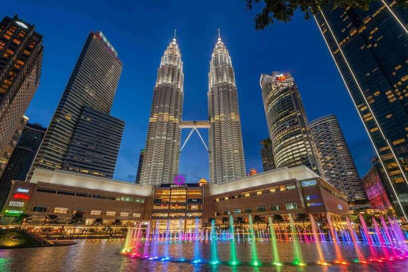 Kuala Lumpur: Sightseeing, Markets, and Food Night Tour - Merdeka Square and the River of Life