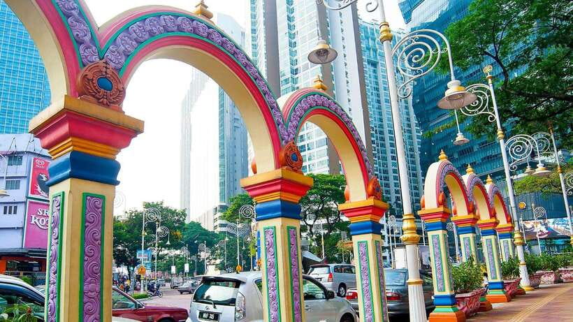 Kuala Lumpur: Sightseeing, Markets, and Food Night Tour - Jalan Alor: where the evening turns into dinner