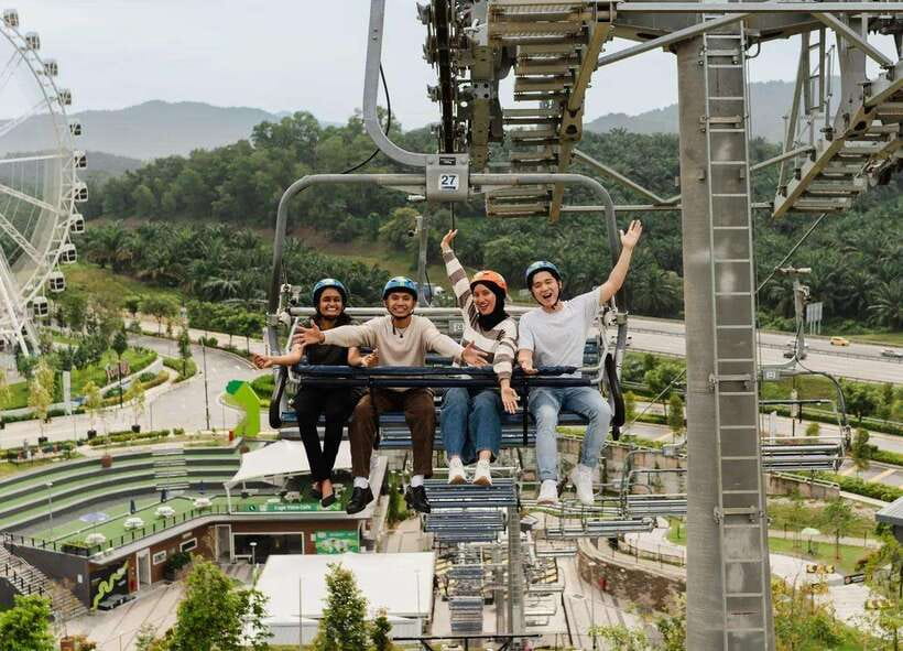 Kuala Lumpur: Skyline Luge Admission Ticket - Height rules shape the family experience