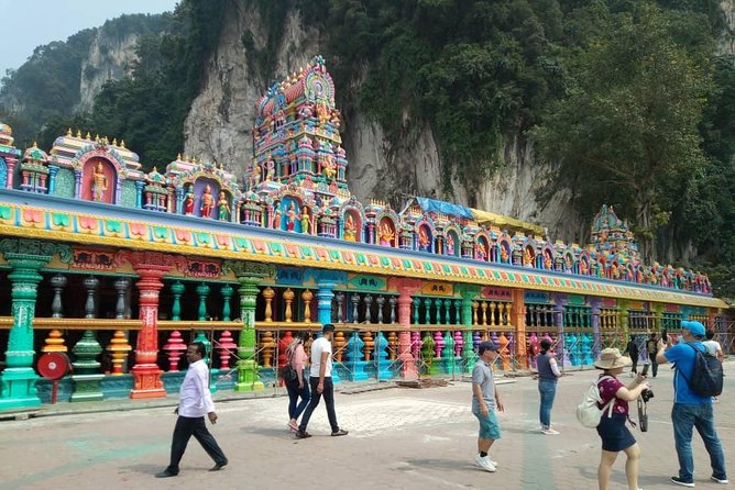 Kuala Lumpur Suburbs Batu Caves Half-Day Tour (SIC/Shared Tour) - What the shared pickup really means