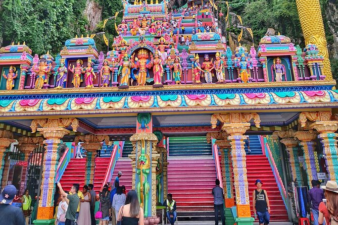 Kuala Lumpur Suburbs Batu Caves Half-Day Tour (SIC/Shared Tour) - The batik workshop before the caves