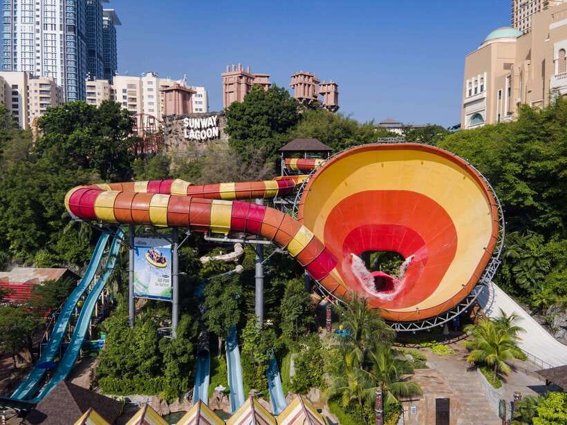 Kuala Lumpur: Sunway Lagoon Entry Ticket - Start early at the Water Park