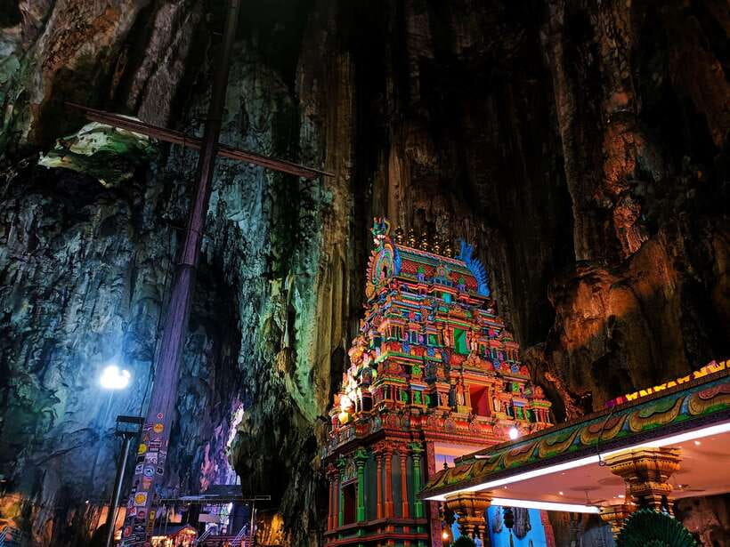 Kuala Lumpur: Temple & Shrine Private Half Day Tour - Thean Hou Temple’s six-tiered design
