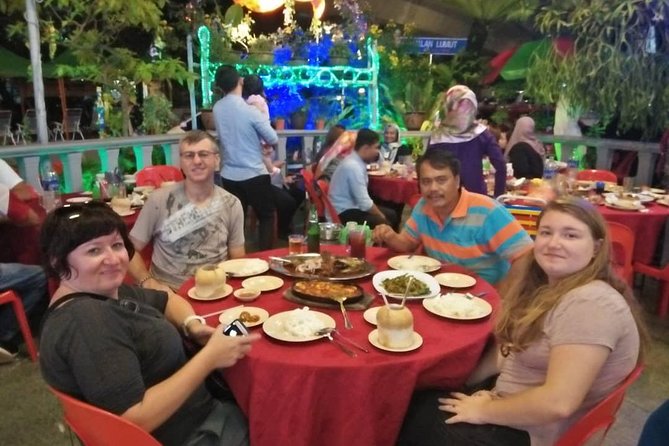 Kuala Selangor Fireflies Tour with Fort Altingsburg & Dinner - Why the firefly experience can vary