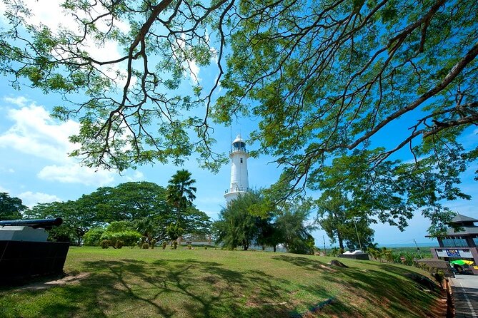 Kuala Selangor Tour from Kuala Lumpur with Fireflies Boat Ride and Seafood Dinner - Seafood Dinner at a Local Fishing Village