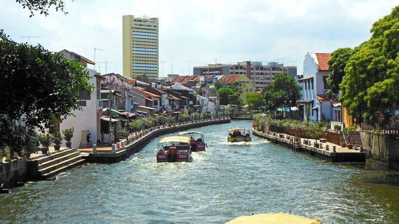Malacca & Putrajaya Tour - Timing, comfort, and what to bring