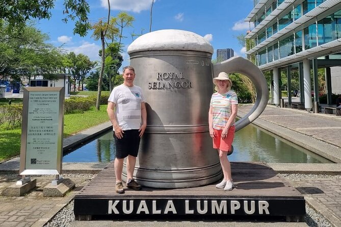 MALAYSIAN CULTURE, TRADITION and NATURE TOUR (All in One Day) - Chinatown and Sri Maha Mariamman Temple