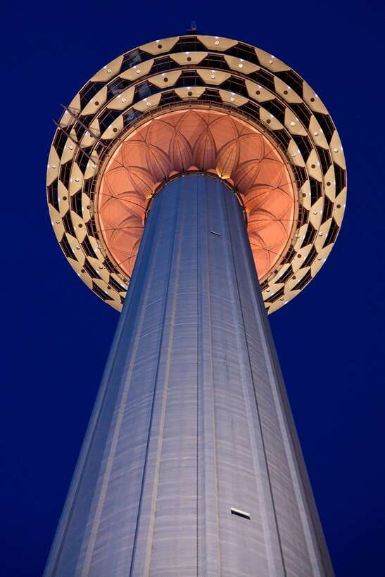 Night Tour of Petronas Twin Towers, Kuala Lumpur - The towers are the headline act