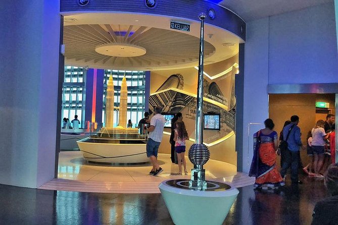 Petronas Twin Towers & Kuala Lumpur Tower Observation Deck Ticket - Getting between the towers