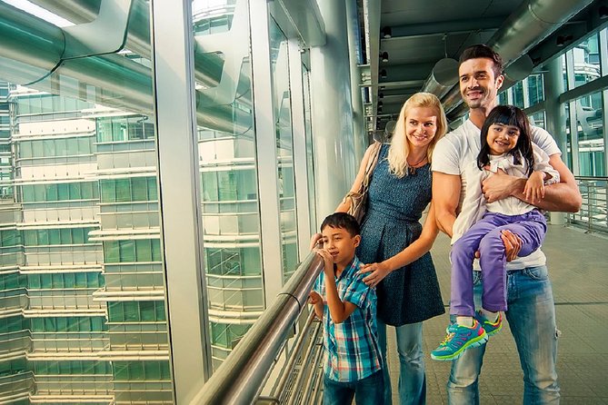 Petronas Twin Towers Skybridge and Kuala Lumpur City Tour - National Museum: a compact lesson in Malaysia