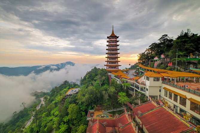 Private Genting Highlands & Batu Caves Trip with Cable Car Ticket - Riding the Awana SkyWay into Genting Highlands
