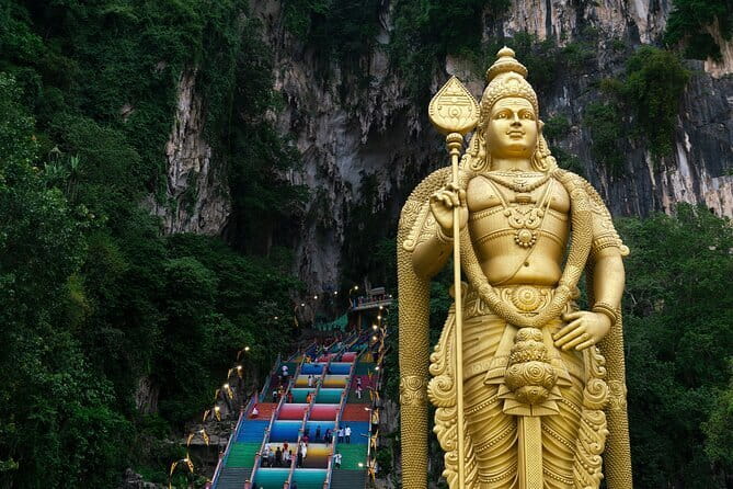 Private Half-Day Cultural Tour in Kuala Lumpur - Central Market for handicrafts and gifts