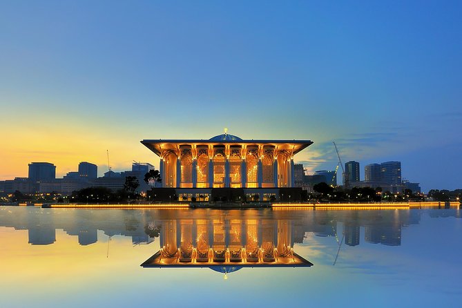 Private Half-Day Putrajaya Tour with Lake Cruise from Kuala Lumpur - What the private format changes