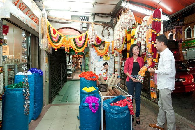 Private Kuala Lumpur Night Market And Food Tour - Chinatown and Petaling Street: food stalls and bargaining