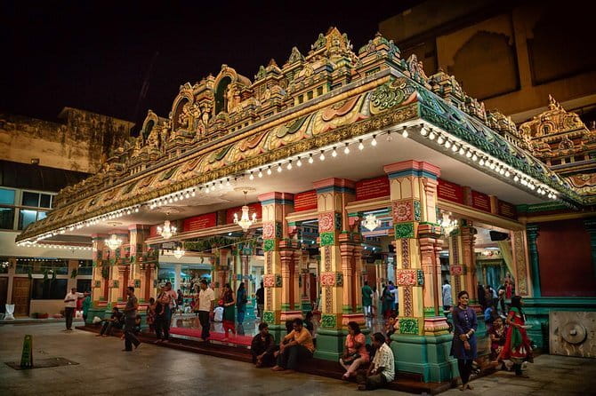 Private Night Tour : Kuala Lumpur Heritage Under The Lights - Chan See Shu Yuen Temple and its Chinese details