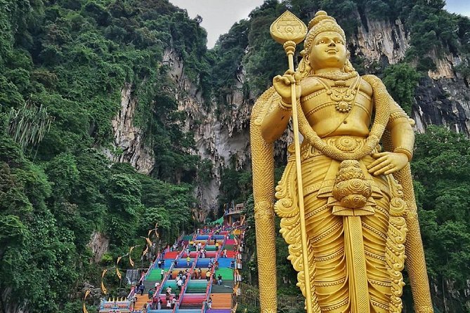 Private Tour: 2 in 1 Kuala Lumpur & Malacca Historical Day Tour - National Monument and National Mosque