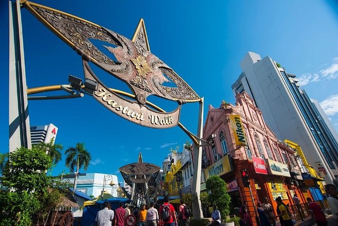 Private Tour: Half-Day Shopping and Market Exploration in Kuala Lumpur - Central Market: the best stop for Malaysian souvenirs