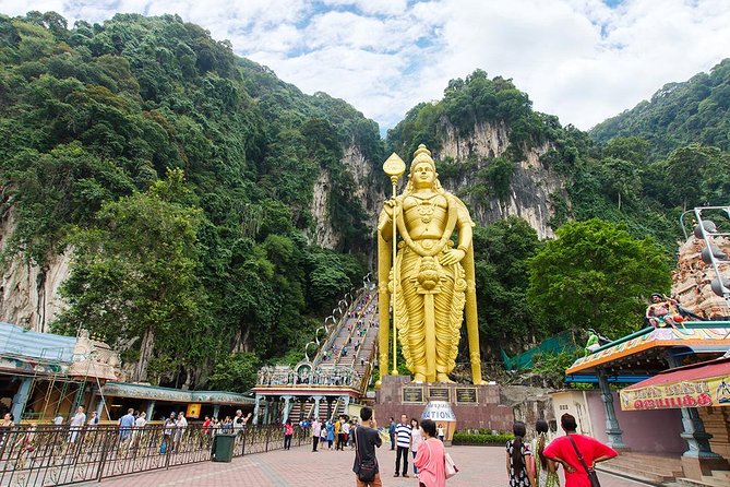 Private Tour with Local Host : Genting Highlands Day Tour enroute Batu Caves - Starting at 9 a.m. in Kuala Lumpur