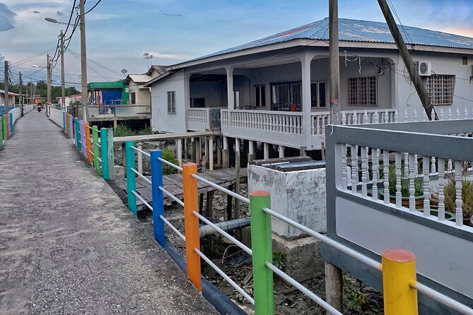 Pulau Ketam Rural Adventure Day Tour (SIC – Join In Tour) - Seafood lunch at a local restaurant
