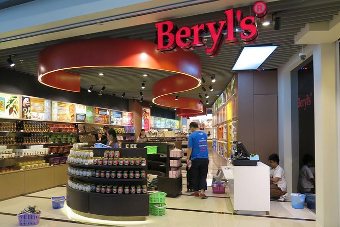 Putrajaya, Batu Caves And Kuala Lumpur Full-day City Tour - Chocolate and shopping stops