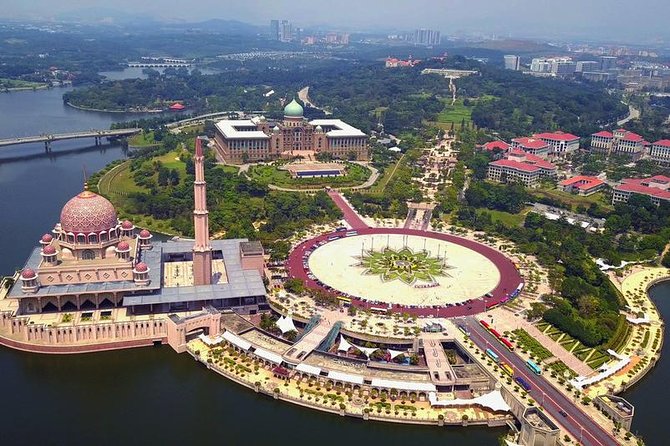 Putrajaya Tour with Traditional Boat Cruise & Pink Mosque (Private) - Putra Mosque and its pink granite design