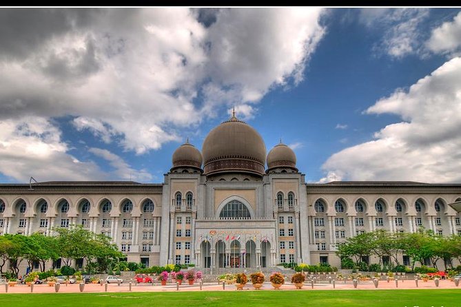 Putrajaya Tour with Traditional Boat Cruise & Pink Mosque (Private) - The guide can shape the whole morning