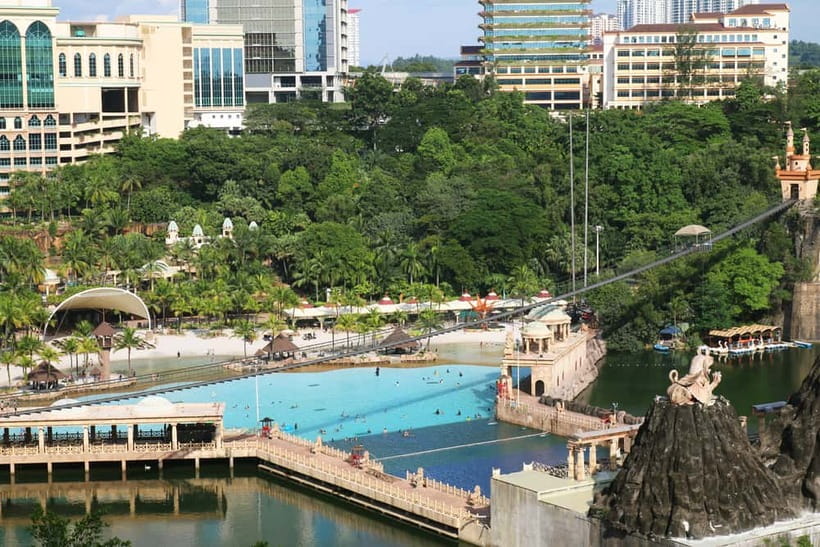 Sunway Lagoon Theme Park with Round-Trip Transfer - Wildlife Park for a slower change of pace