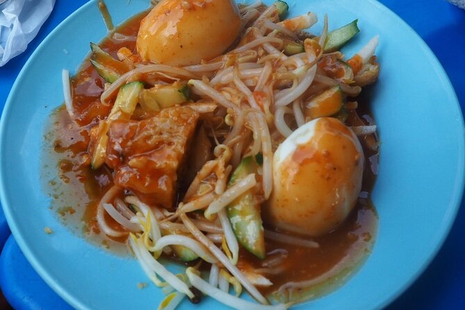 The 10 Tastings of Kuala Lumpur With Locals: Private Street Food Tour - What a good guide adds