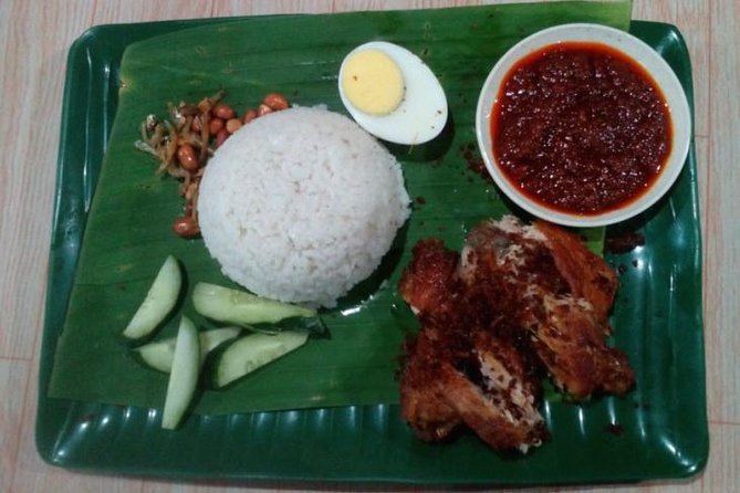 Yummy Yummy Street Food Tasting + Night City Tour(Private Guided) - What you will eat between the city stops